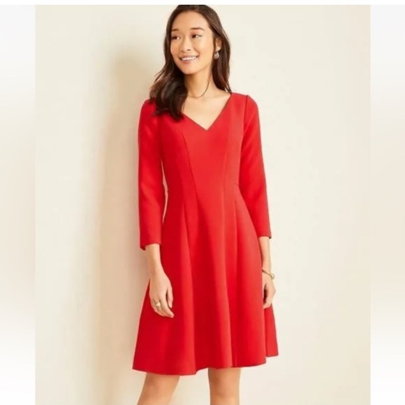 Ann Taylor Petite Double weaved seamed Red V-Neck Dress fit & flare dress Sz 2P - Picture 1 of 8